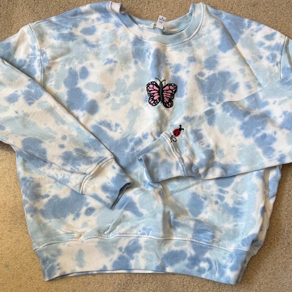 Time and Tru Blue Tie-Dye Sweatshirt with Butterfly Patch